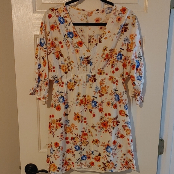 NWOT Floral V-Neck Dress Women's Small Anthro Inspired - Picture 2 of 7